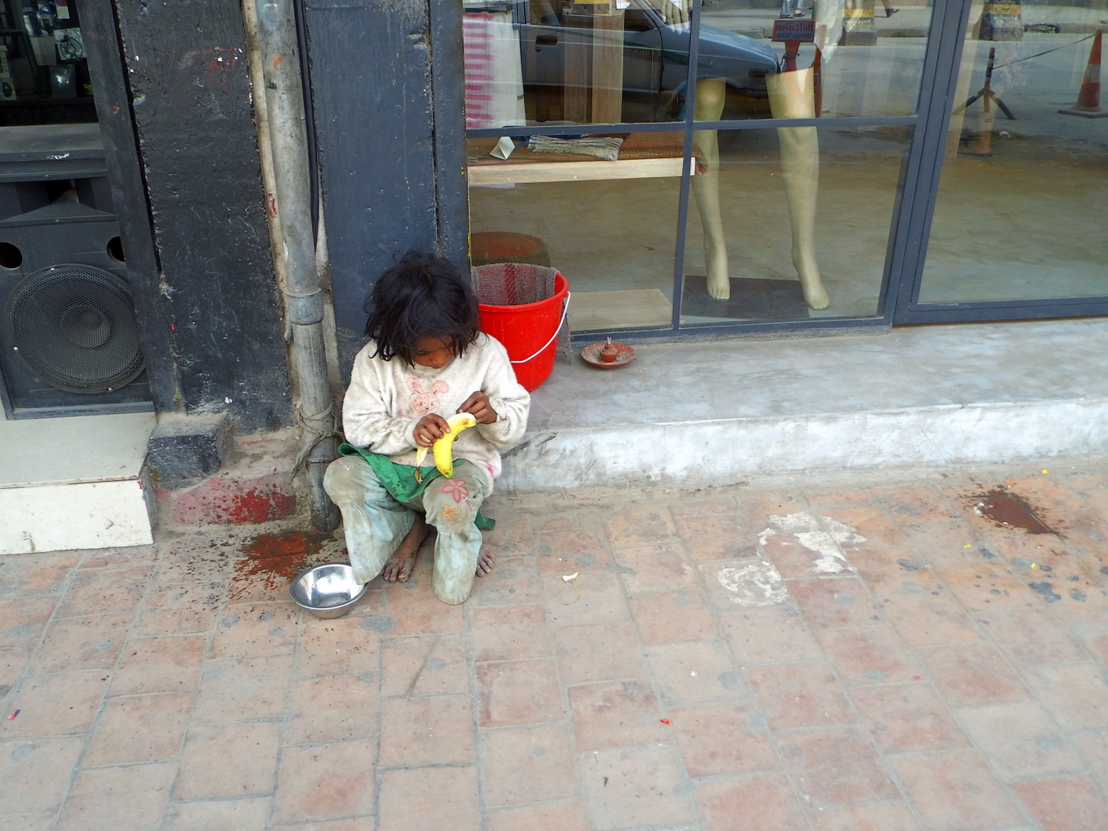 Straßenkind in Kathmandu